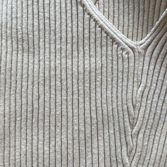 Pale pink crop top - Picture 5 of 6